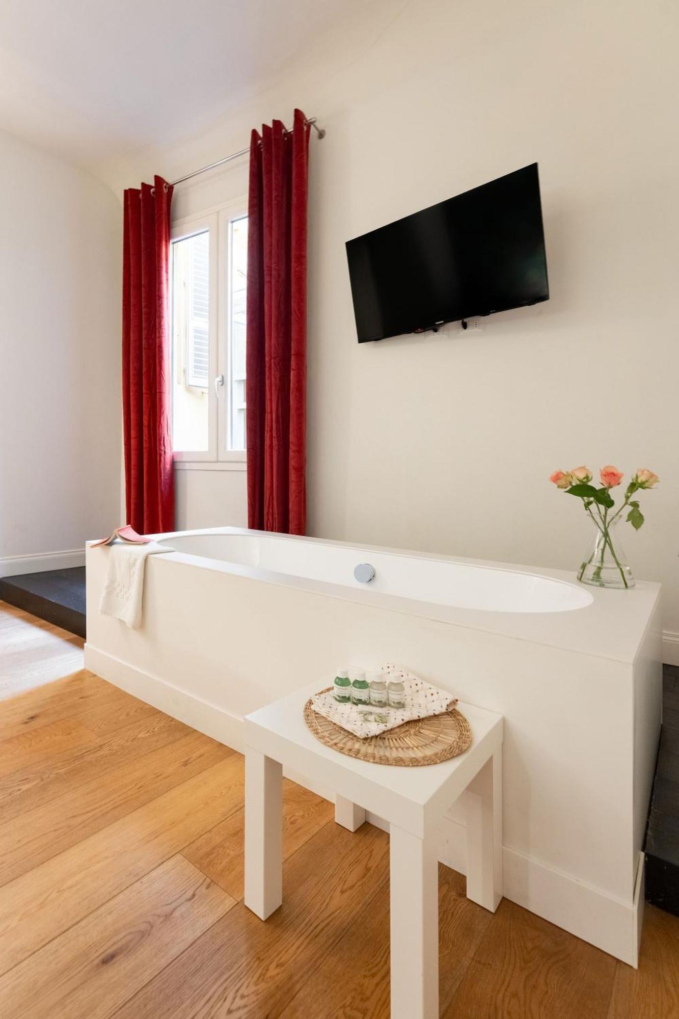 Tb-One Bedroom Luxury Apartment In The Fashion District Florencie Exteriér fotografie